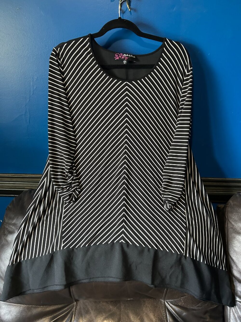 Peck & Peck black/white stripe sharkbite hem top goth asymmetrical XL